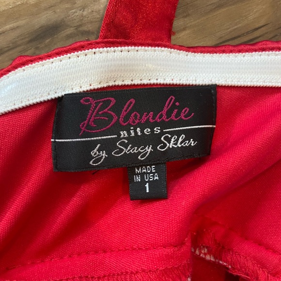 Blondie Nites Red Mermaid Prom Dress - Size 1 - Picture 14 of 16